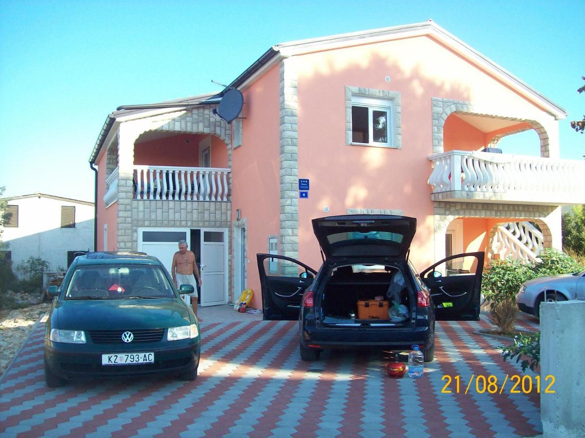 Apartments With A Parking Space Vir - 17422 ภายนอก รูปภาพ